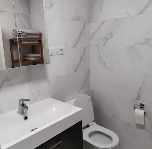 Radovy Dum U More, 20 Minut Od Letiste, Bazen Vakantiehuis *