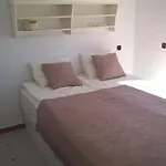 Radovy Dum U More, 20 Minut Od Letiste, Bazen Holiday home
