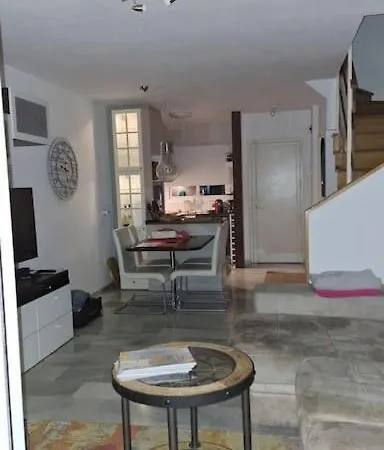 řadový Dům U Moře, 20 Minut Od Letiště, Bazén Сasa de vacaciones